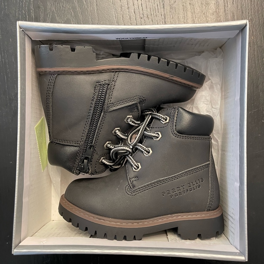 Perry Ellis Kids Charcoal Gray Boots